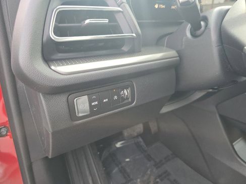 New 2026 Chevrolet Traverse LT w/ Sun and Wheel Package image 27