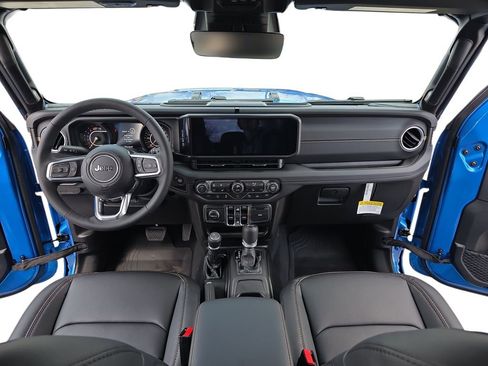 New 2026 Jeep Wrangler Unlimited Sahara AWD/4WD image 9