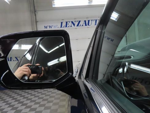 Used 2024 Chevrolet Suburban High Country image 62