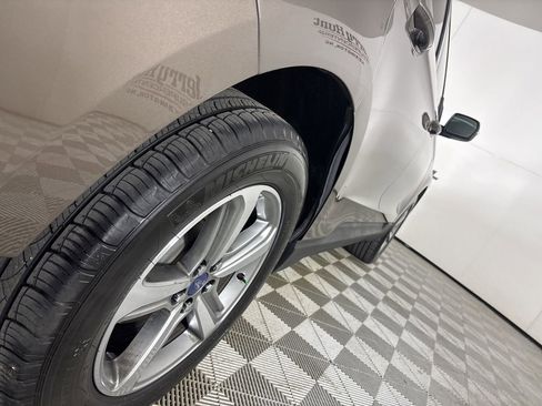 Used 2019 Ford Edge SEL w/ Equipment Group 201A image 35