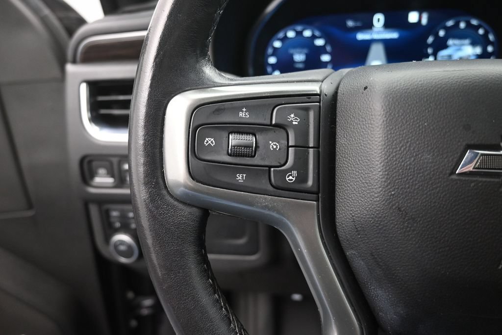 Used 2022 Chevrolet Tahoe Z71 w/ Luxury Package AWD/4WD image 28