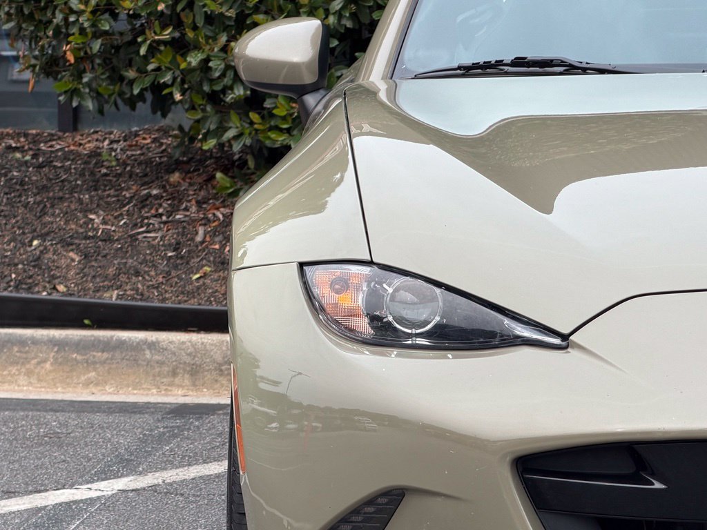 Used 2023 MAZDA MX-5 Miata Grand Touring RWD image 4