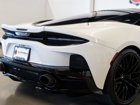 Used 2022 McLaren GT image 24