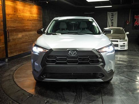 Used 2026 Toyota Corolla Cross L image 4