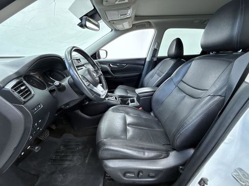 Used 2017 Nissan Rogue SL w/ SL Premium Package image 11