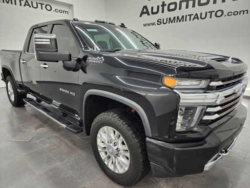 Used 2021 Chevrolet Silverado 2500 High Country w/ Z71 Off-Road Package image 2