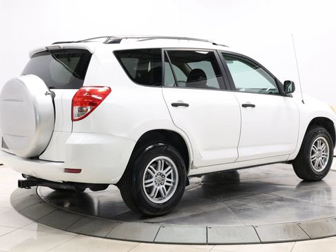 Used 2007 Toyota RAV4 2WD image 4