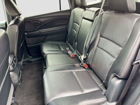 Used 2025 Honda Passport EX-L image 25