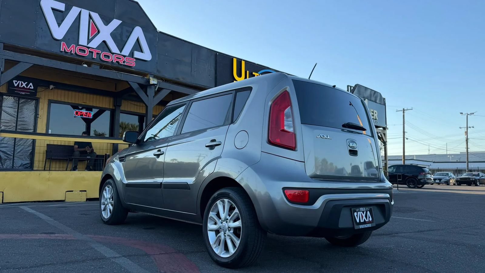 Used 2012 Kia Soul + FWD image 7