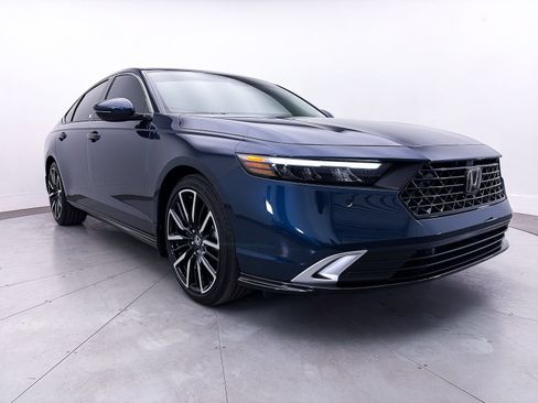 Used 2026 Honda Accord Touring image 12