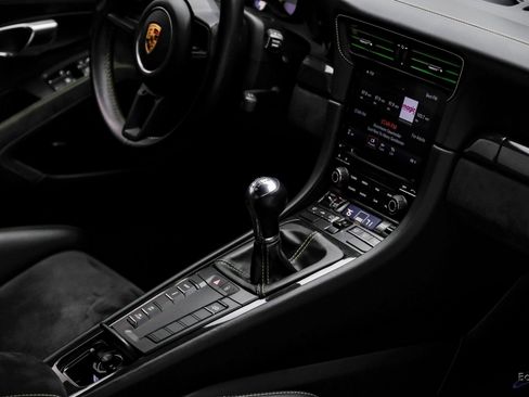 Used 2018 Porsche 911 GT3 RWD image 52