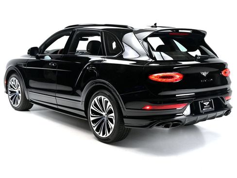 Used 2022 Bentley Bentayga AWD/4WD image 4