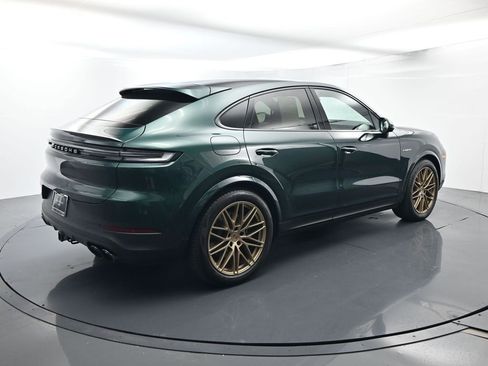 Certified 2025 Porsche Cayenne S AWD/4WD image 15