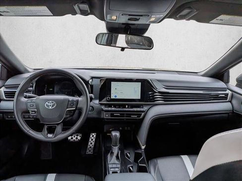 Certified 2025 Toyota Camry SE image 18