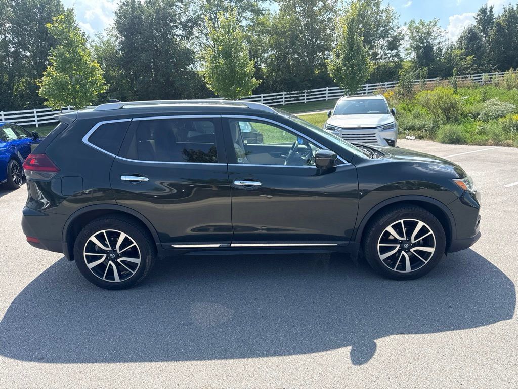Used 2019 Nissan Rogue SL w/ Premium Package AWD/4WD image 4