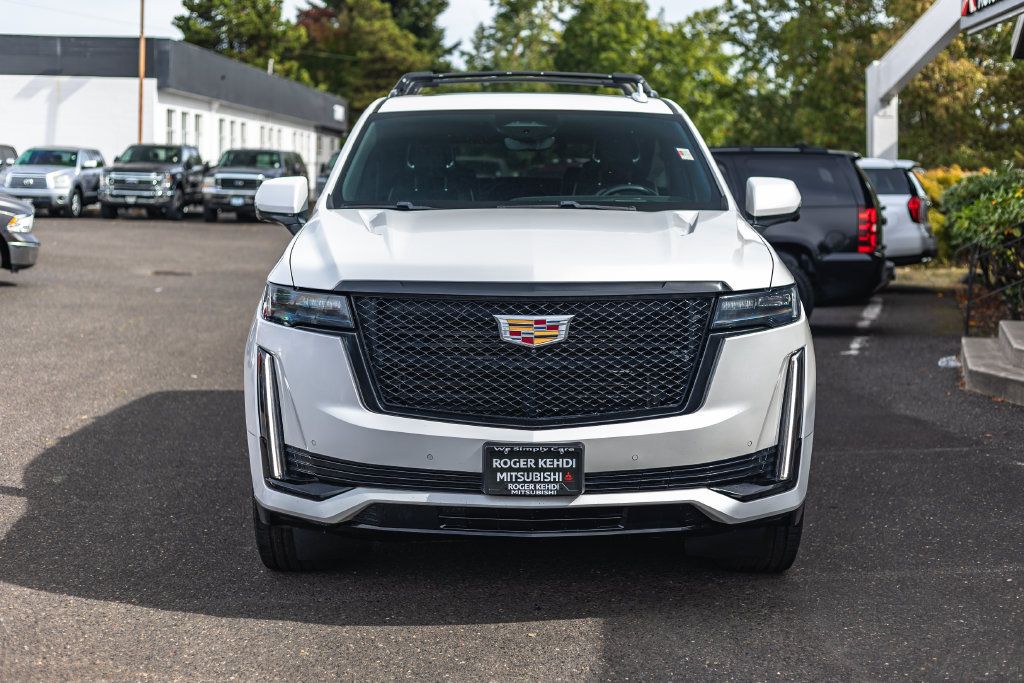 Used 2023 Cadillac Escalade Sport AWD/4WD image 5