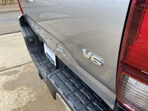 Used 2021 Toyota Tacoma SR5 image 48