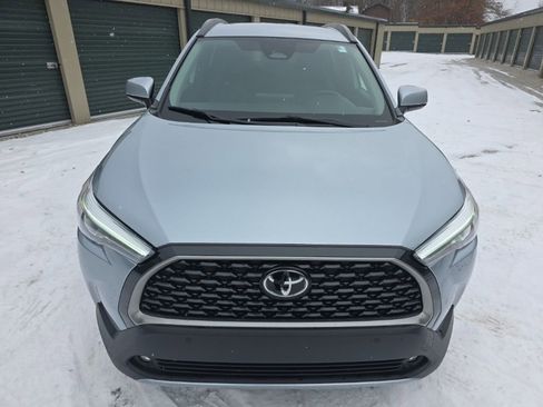 Certified 2024 Toyota Corolla Cross XLE image 9