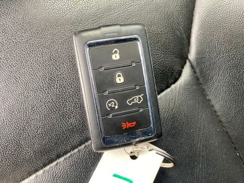 Used 2023 Jeep Grand Cherokee Limited image 24