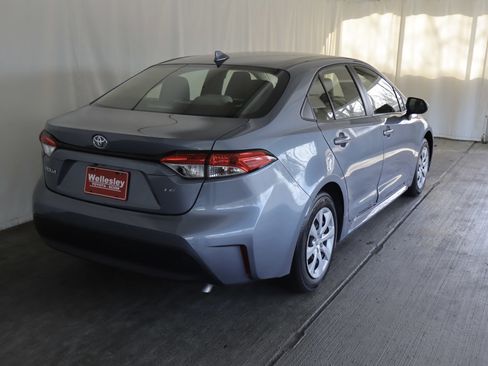 Used 2023 Toyota Corolla LE FWD image 6