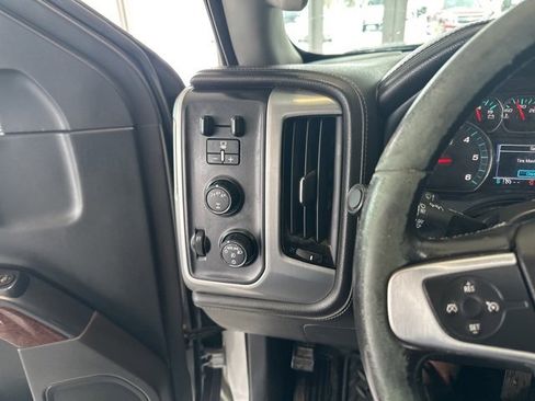 Used 2017 GMC Sierra 2500 SLE image 12