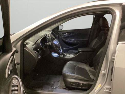 Used 2021 Chevrolet Malibu Premier FWD image 10