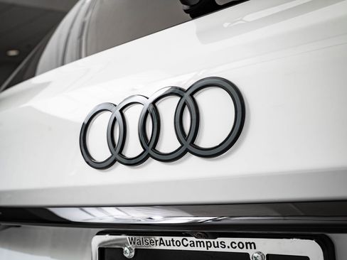 Used 2025 Audi Q7 2.0T Premium Plus w/ Premium Plus Package image 17