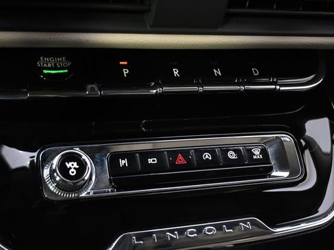 New 2026 Lincoln Corsair Premiere image 30