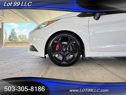 Used 2014 Ford Fiesta ST FWD image 22