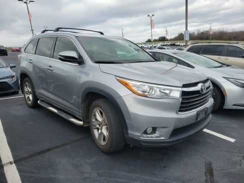 Used 2016 Toyota Highlander Limited image 1