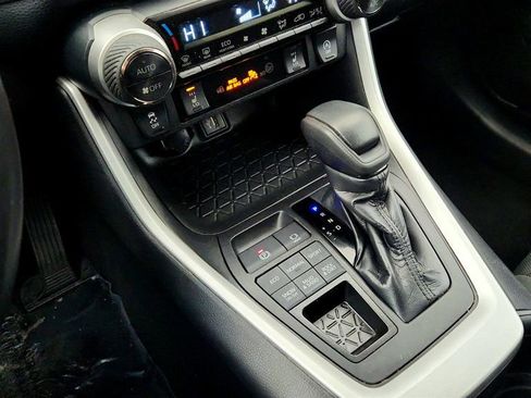 Used 2024 Toyota RAV4 XLE image 17