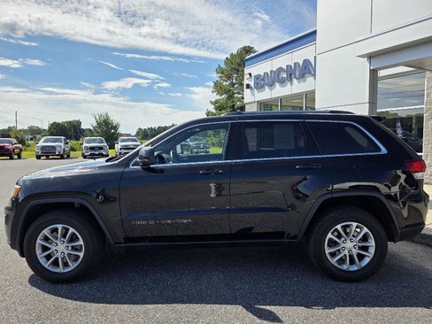 Used 2021 Jeep Grand Cherokee Laredo image 8