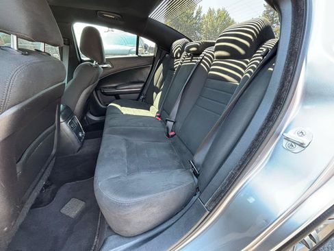 Used 2014 Dodge Charger SXT RWD image 10