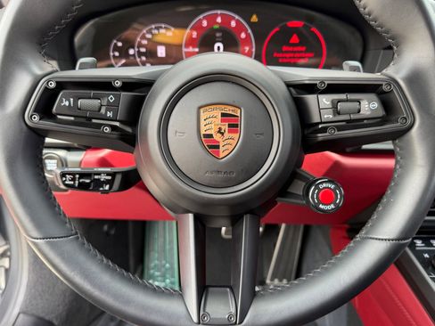 Used 2026 Porsche 911 Carrera GTS RWD image 33