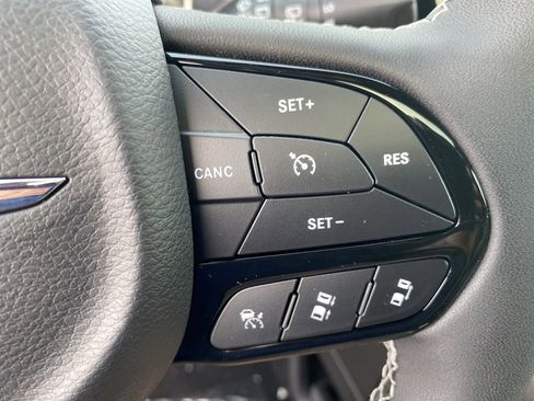 New 2026 Chrysler Pacifica Limited w/ S Appearance Package image 35