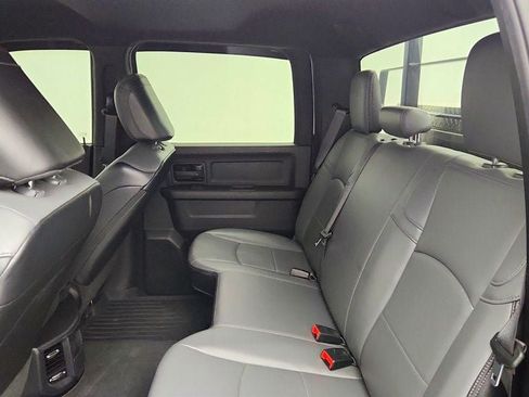 Used 2022 RAM 2500 Tradesman w/ Chrome Appearance Group AWD/4WD image 22