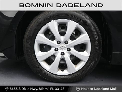 Used 2024 Toyota Corolla LE image 9