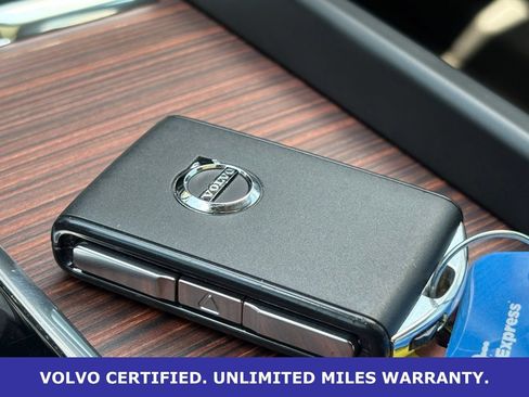 Certified 2023 Volvo XC60 B5 Plus w/ Climate Package AWD/4WD image 38