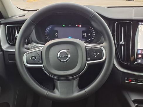 Used 2025 Volvo XC60 B5 Core image 21