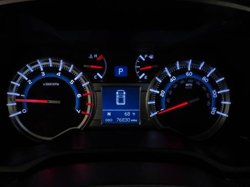 Used 2016 Toyota 4Runner Limited image 19