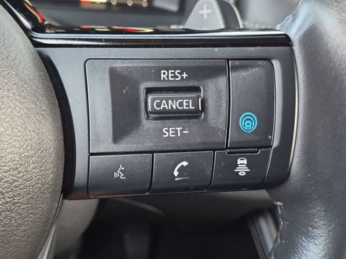 Used 2021 Nissan Rogue Platinum FWD image 21