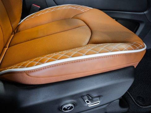 New 2026 Chrysler Pacifica Pinnacle image 33