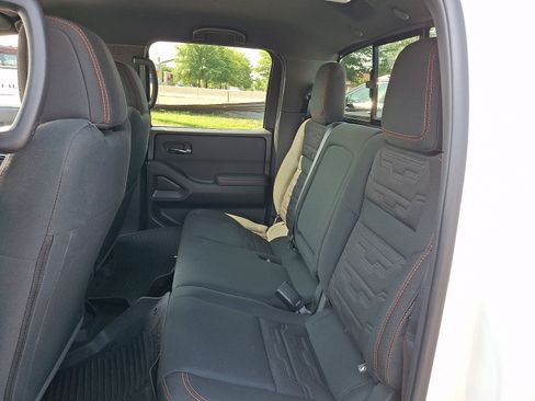 Certified 2023 Nissan Frontier PRO-4X w/ Technology Package AWD/4WD image 12