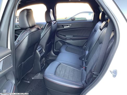 Used 2024 Ford Edge ST-Line image 11
