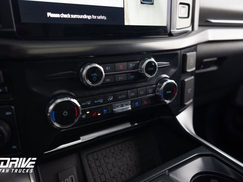 Used 2025 Ford F150 Platinum image 39