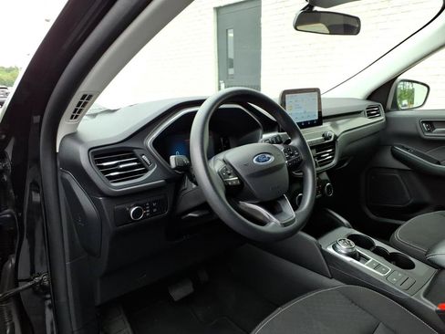 Used 2025 Ford Escape Active FWD image 5
