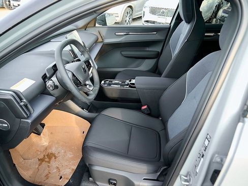 New 2026 Volvo EX30 Plus image 14