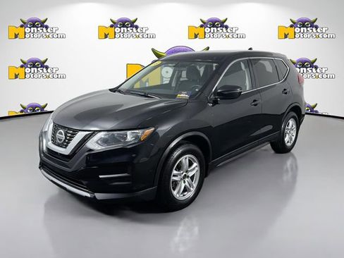 Used 2018 Nissan Rogue S image 1