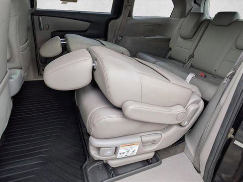 Used 2012 Honda Odyssey EX-L image 12