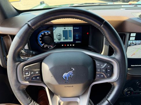 Used 2023 Ford Bronco Outer Banks AWD/4WD image 21
